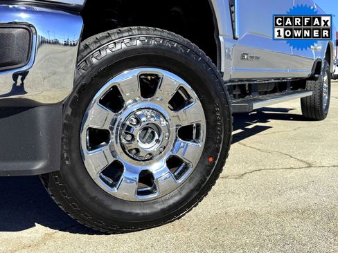 Used 2024 Ford F250 Lariat w/ Chrome Package image 2