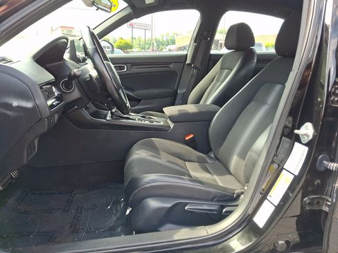 Used 2025 Honda Civic Sport image 13