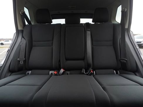 Used 2023 Nissan Rogue S image 62