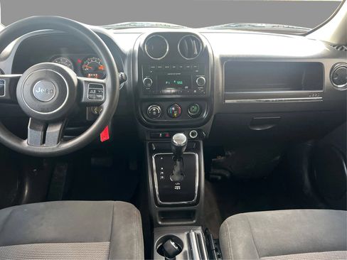 Used 2015 Jeep Patriot Sport FWD image 15