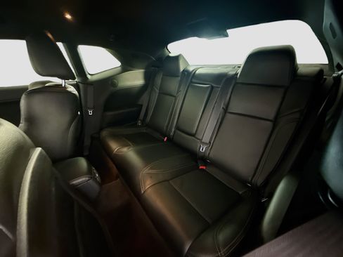 Used 2016 Dodge Challenger SRT Hellcat image 25