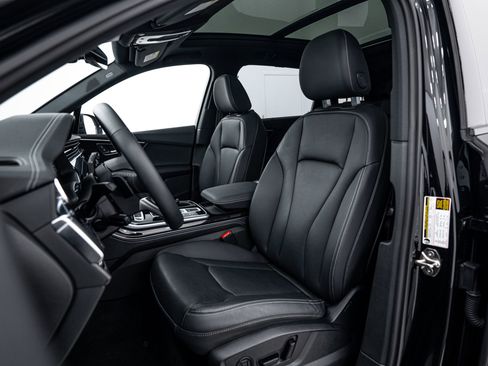 Certified 2025 Audi Q7 2.0T Premium Plus w/ Premium Plus Package image 15