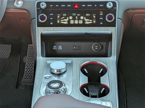 New 2025 Genesis GV80 3.5T Prestige image 21