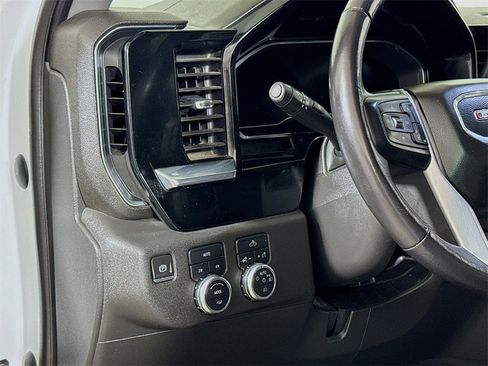 Used 2022 GMC Sierra 1500 Elevation image 8