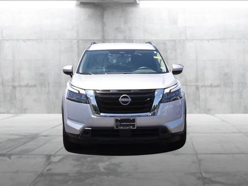 Certified 2025 Nissan Pathfinder SV AWD/4WD image 4