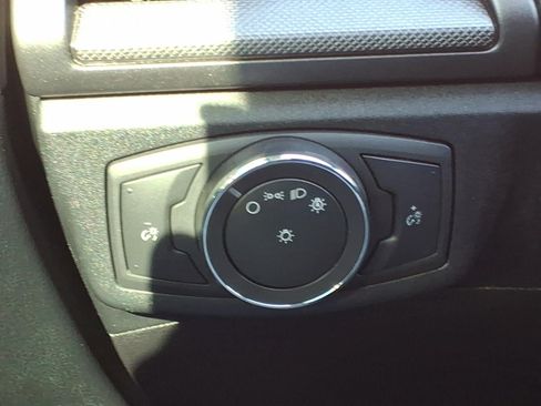 Certified 2020 Ford Fusion SE FWD image 29