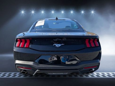 Used 2024 Ford Mustang Coupe image 4