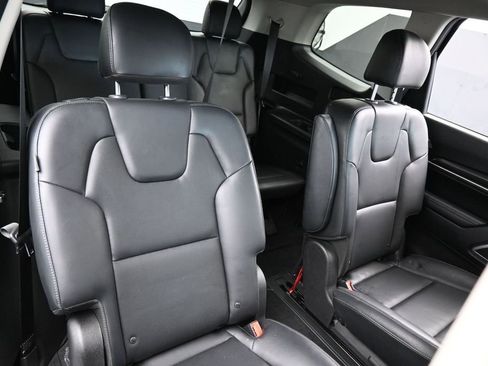 Used 2025 Kia Telluride S FWD image 48