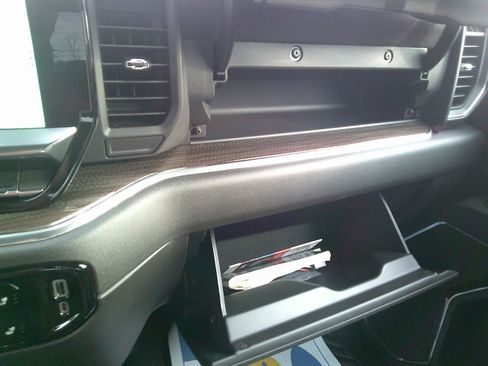 Used 2023 GMC Sierra 1500 Elevation image 21