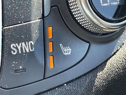 Used 2024 Chevrolet Malibu LT image 25