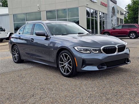 Used 2022 BMW 330e xDrive w/ Premium Package AWD/4WD image 11