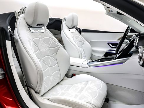 New 2026 Mercedes-Benz Maybach SL 680 image 8