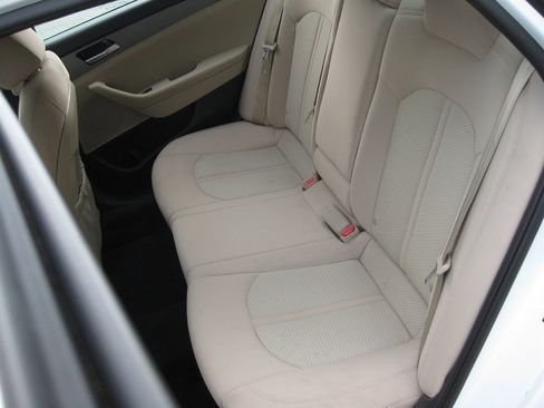 Used 2018 Hyundai Sonata SE FWD image 26