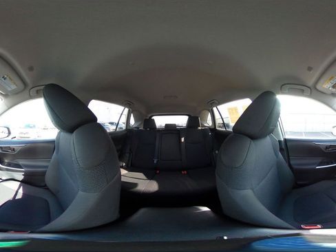 Used 2025 Toyota RAV4 LE image 41