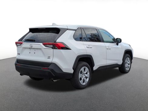 Certified 2023 Toyota RAV4 LE AWD/4WD image 3