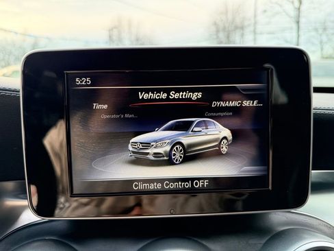 Used 2017 Mercedes-Benz C 300 4MATIC Sedan image 21