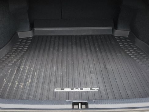 Used 2025 Toyota Camry SE w/ Convenience Package FWD image 27