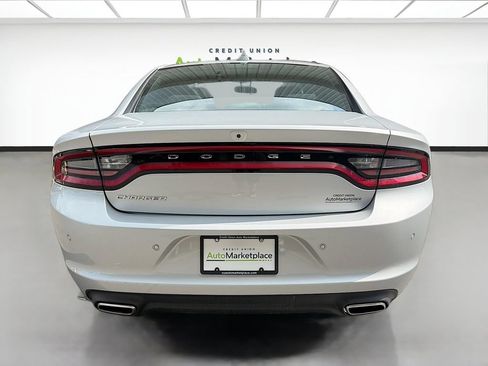 Used 2023 Dodge Charger SXT RWD image 6