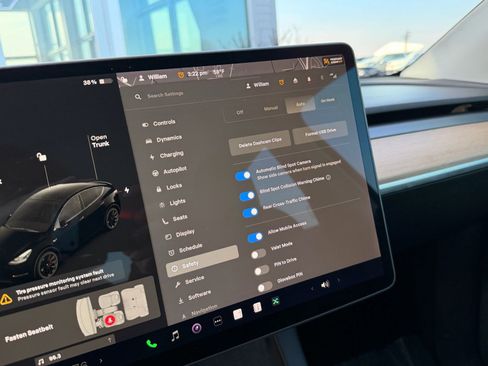 Used 2021 Tesla Model Y Performance image 32