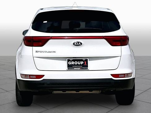 Used 2017 Kia Sportage LX FWD image 4