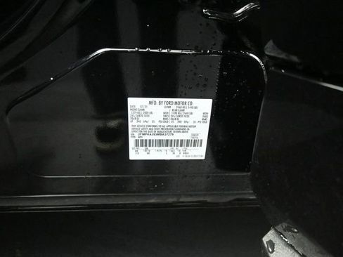 Certified 2021 Ford Edge ST-Line w/ Class II Trailer Tow Package image 32