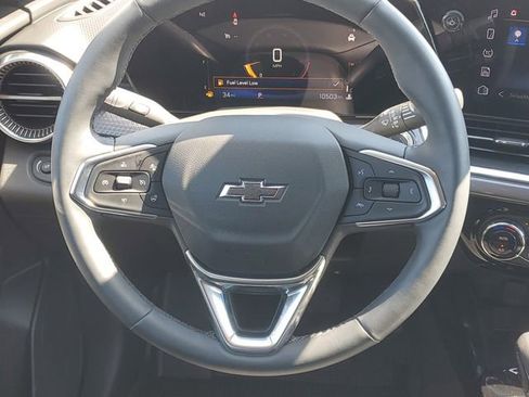 Certified 2025 Chevrolet Trax ACTIV w/ Driver Confidence Package FWD image 13