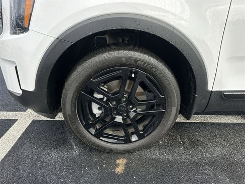 Used 2025 Kia Telluride EX X-Line image 10