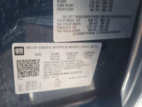 Used 2022 GMC Sierra 1500 SLE w/ Driver Alert Package II AWD/4WD image 17