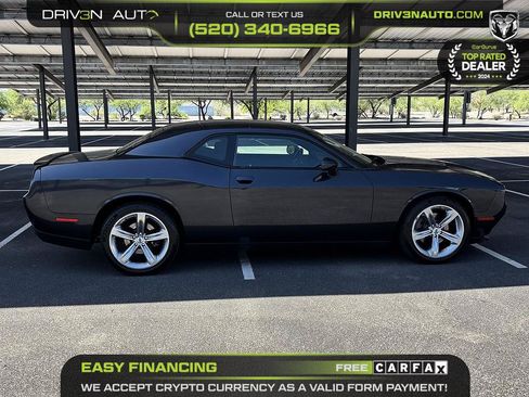 Used 2017 Dodge Challenger SXT w/ Super Sport Group (SS/T) RWD image 8