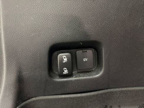 Used 2021 Ford Edge Titanium w/ Class II Trailer Tow Package image 30