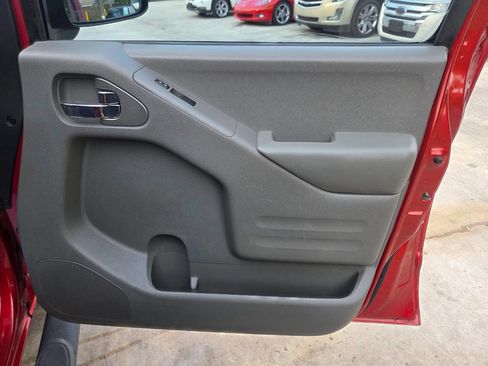 Used 2016 Nissan Frontier Desert Runner RWD image 18