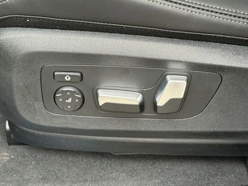 New 2026 BMW X5 sDrive40i w/ Premium Package image 18