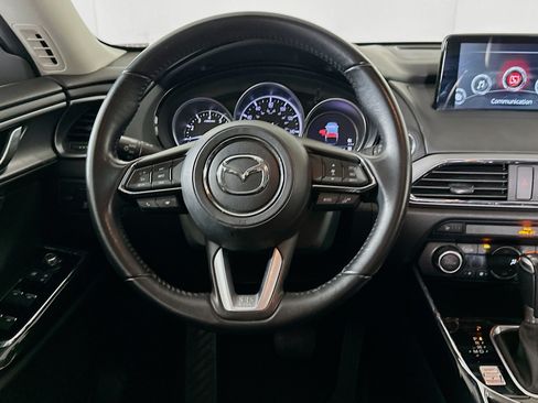 Used 2018 MAZDA CX-9 Touring FWD image 18