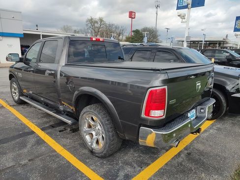 Used 2017 RAM 1500 Laramie image 9