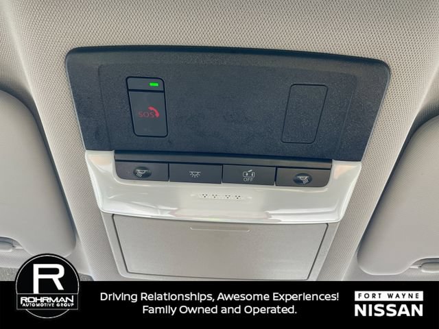 Used 2023 Nissan Rogue SV AWD/4WD image 18