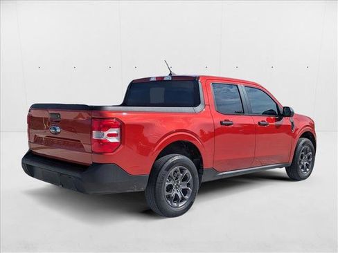 Used 2022 Ford Maverick XLT image 5