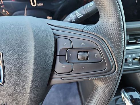 New 2026 Buick Envista Preferred image 18