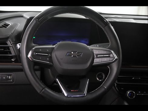 Used 2024 Chevrolet Traverse Z71 w/ Enhanced Driving Package AWD/4WD image 8