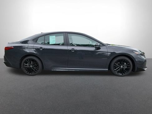 Used 2026 Toyota Camry SE FWD image 6