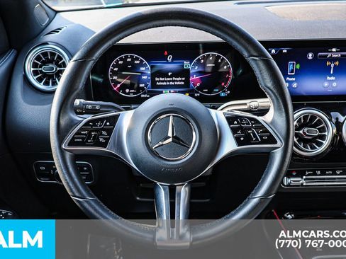 Used 2025 Mercedes-Benz GLA 250 image 32