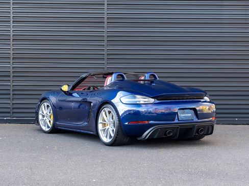 Certified 2021 Porsche 718 Boxster Spyder image 3