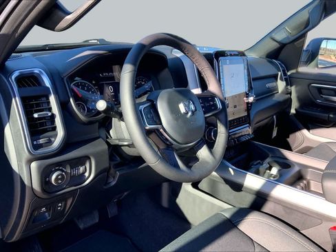 New 2026 RAM 1500 Big Horn AWD/4WD image 8