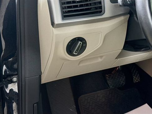 Used 2019 Volkswagen Atlas SE w/ Panoramic Sunroof Package AWD/4WD image 12