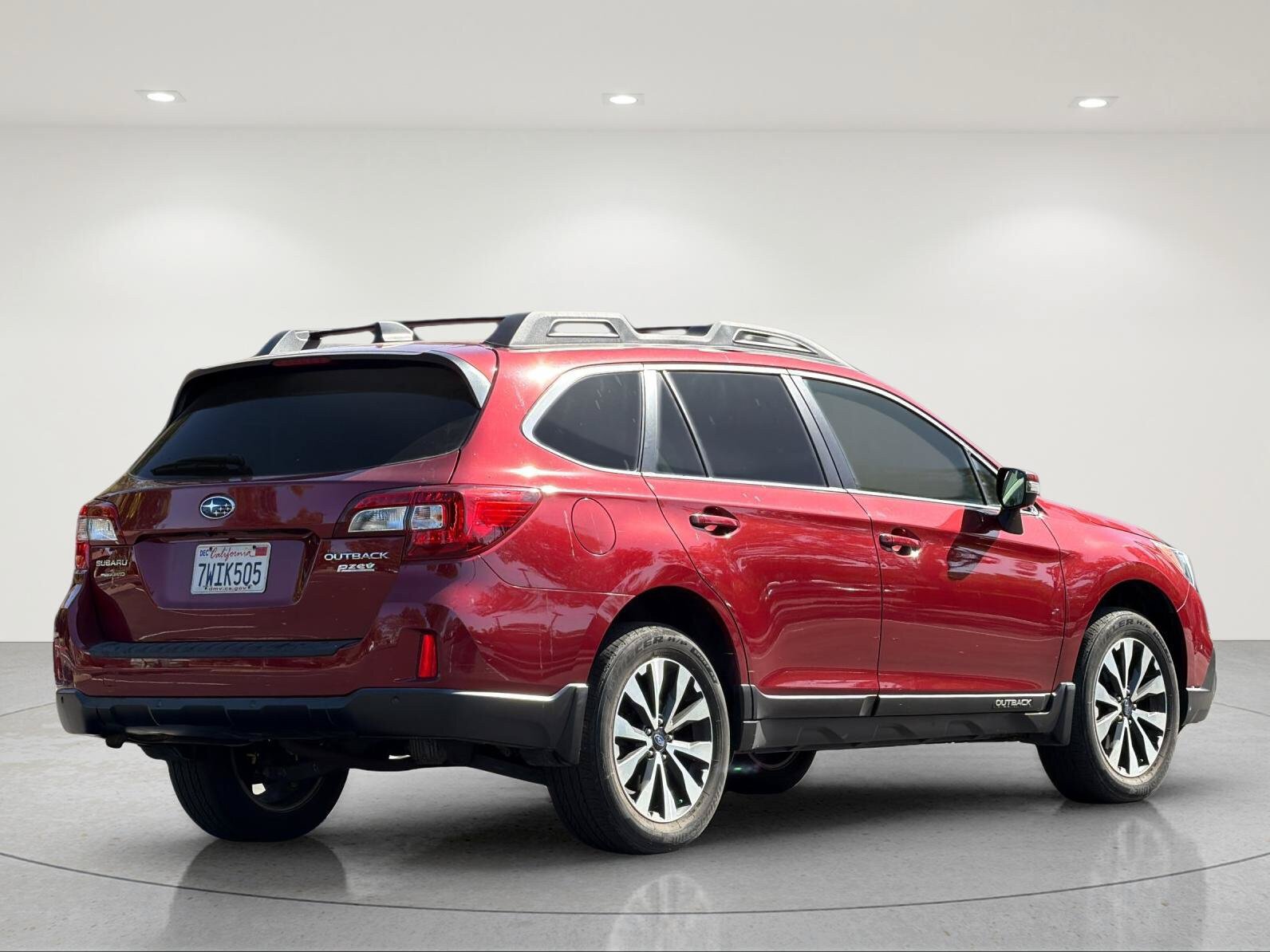 Used 2017 Subaru Outback 2.5i Limited AWD/4WD image 4