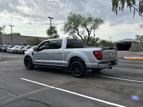 Used 2024 Ford F150 XLT w/ XLT Black Appearance Package RWD image 4