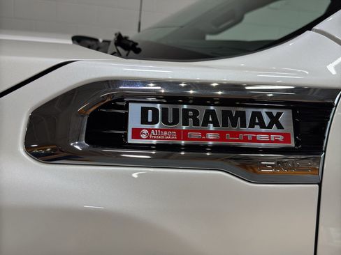 Used 2022 GMC Sierra 3500 Denali AWD/4WD image 10