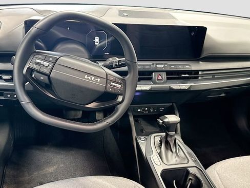 Used 2025 Kia K4 EX FWD image 19
