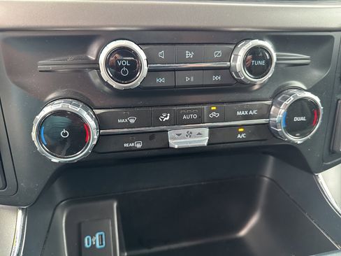 Used 2024 Ford F150 XLT w/ Mobile Office Package image 43