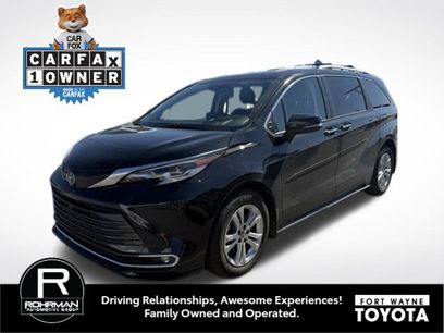 Used 2022 Toyota Sienna Platinum
