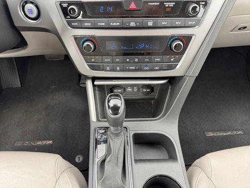 Used 2015 Hyundai Sonata Sport w/ Option Group 04 FWD image 11